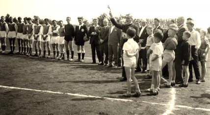 EinweihungSportplatz1964